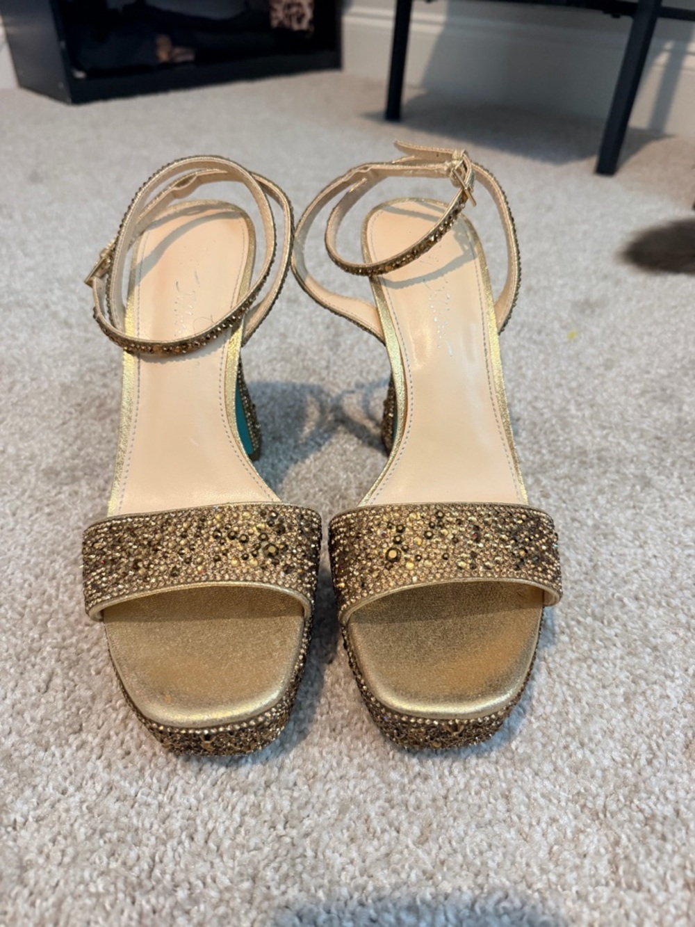 Betsey Johnson Gold Glitter Platform Slingback Heels - Picture 2 of 5